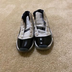 Jordan 11s